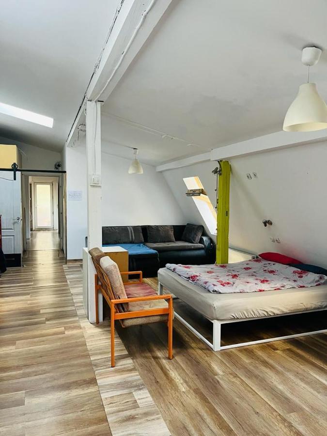 Zen Hostel Cluj-Napoca Eksteriør bilde