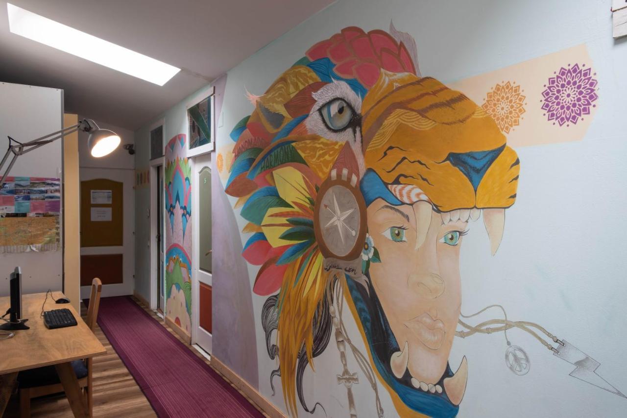 Zen Hostel Cluj-Napoca Eksteriør bilde